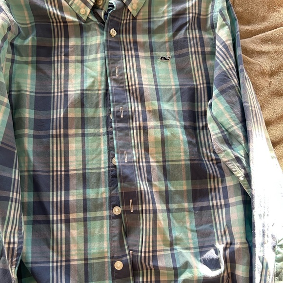 Vineyard Vines Boys Large plaid Whale Shirt NWT - Picture 2 of 3